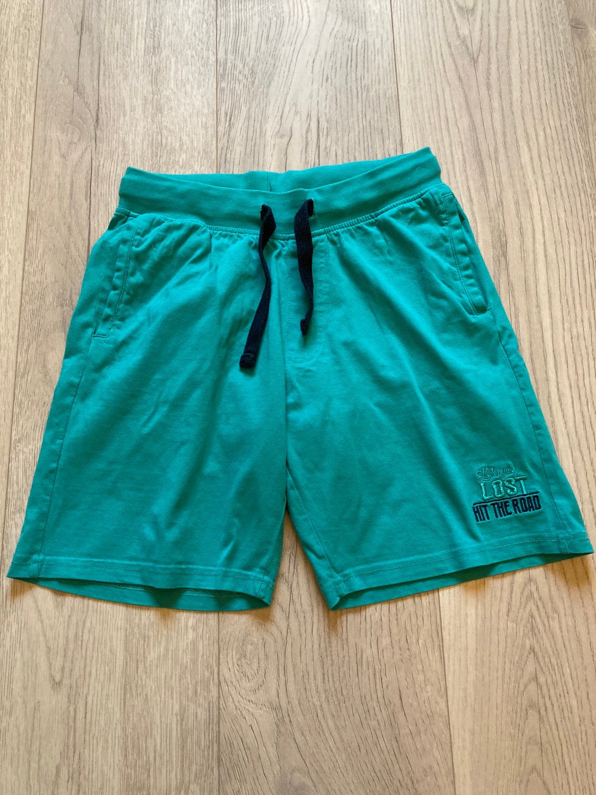 Kort jogbroekje maat 164, Ophalen of Verzenden, Zo goed als nieuw, Jongen, Broek