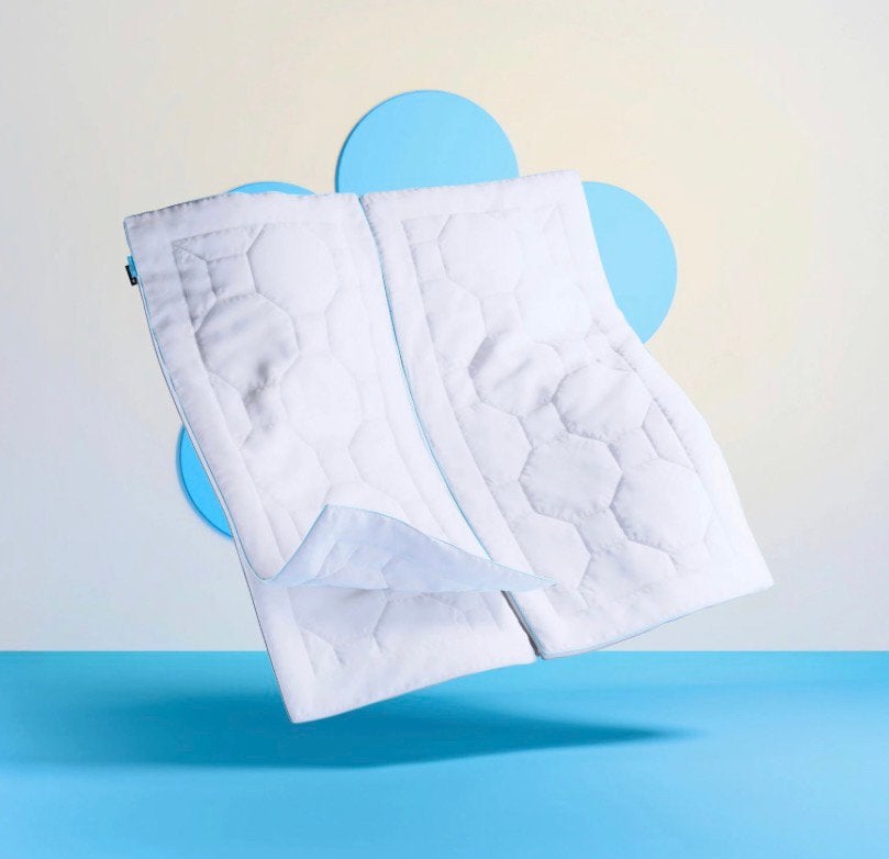 Cloudpillo partnerdekbed is 200x220, Ophalen of Verzenden