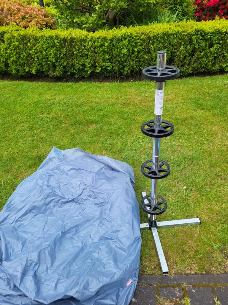 Ultimate Speed Bandenstandaard met hoes, Ophalen of Verzenden, Gebruikt