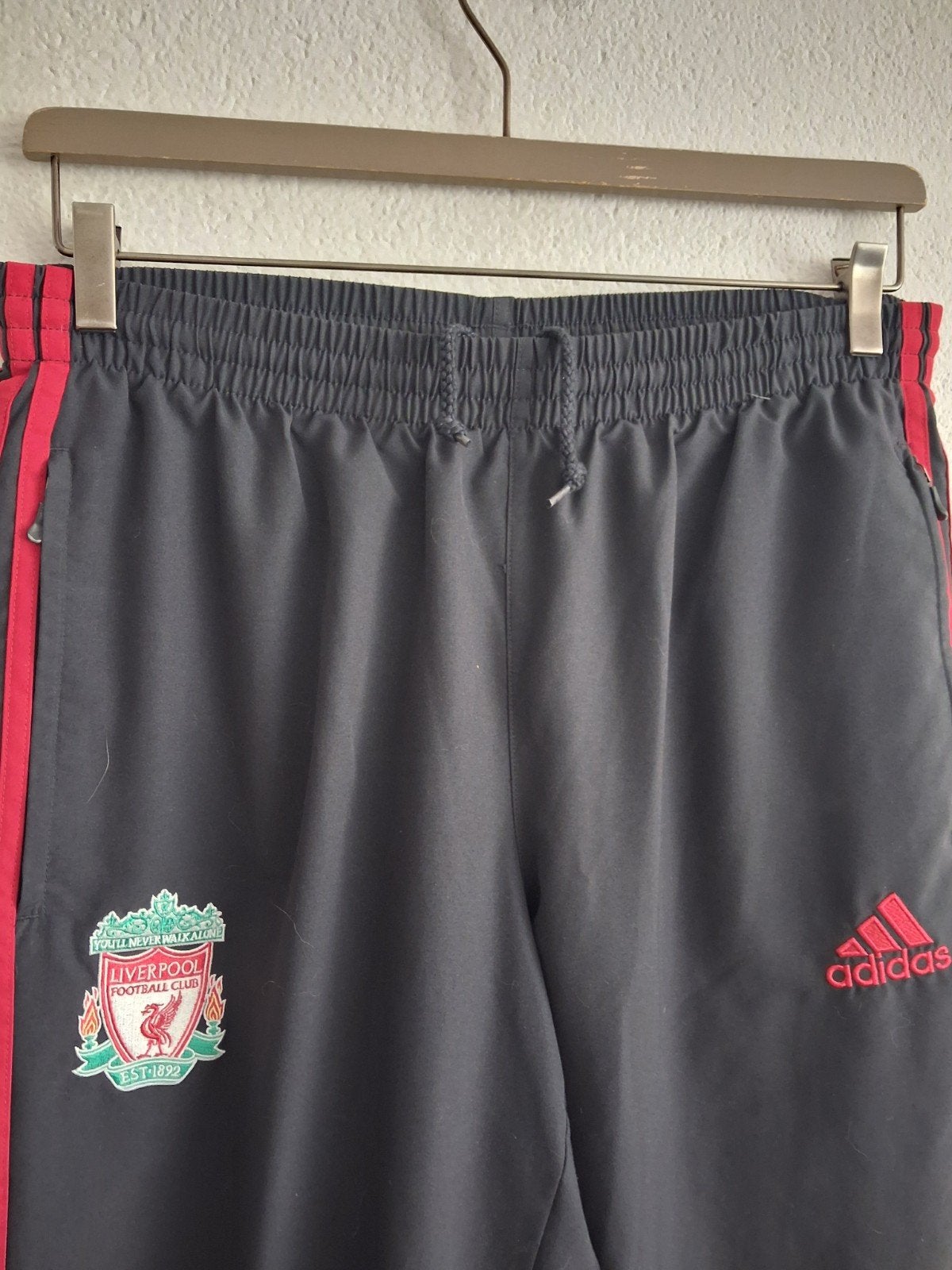 Adidas Liverpool FC Trainingsbroek Maat M, Kleding | Heren, Sportkleding, Maat 48/50 (M), Zwart, Ophalen of Verzenden, Adidas