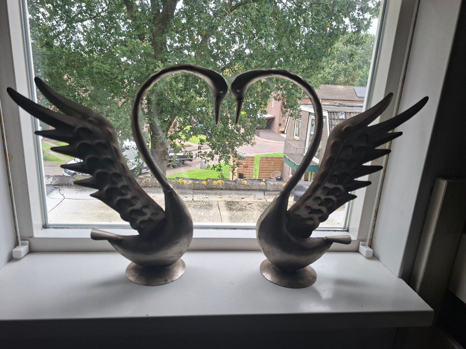 Decoratieve zwanen sculptuur - Liefdespaar, Huis en Inrichting, Ophalen, Metaal, Zilver, Gebruikt