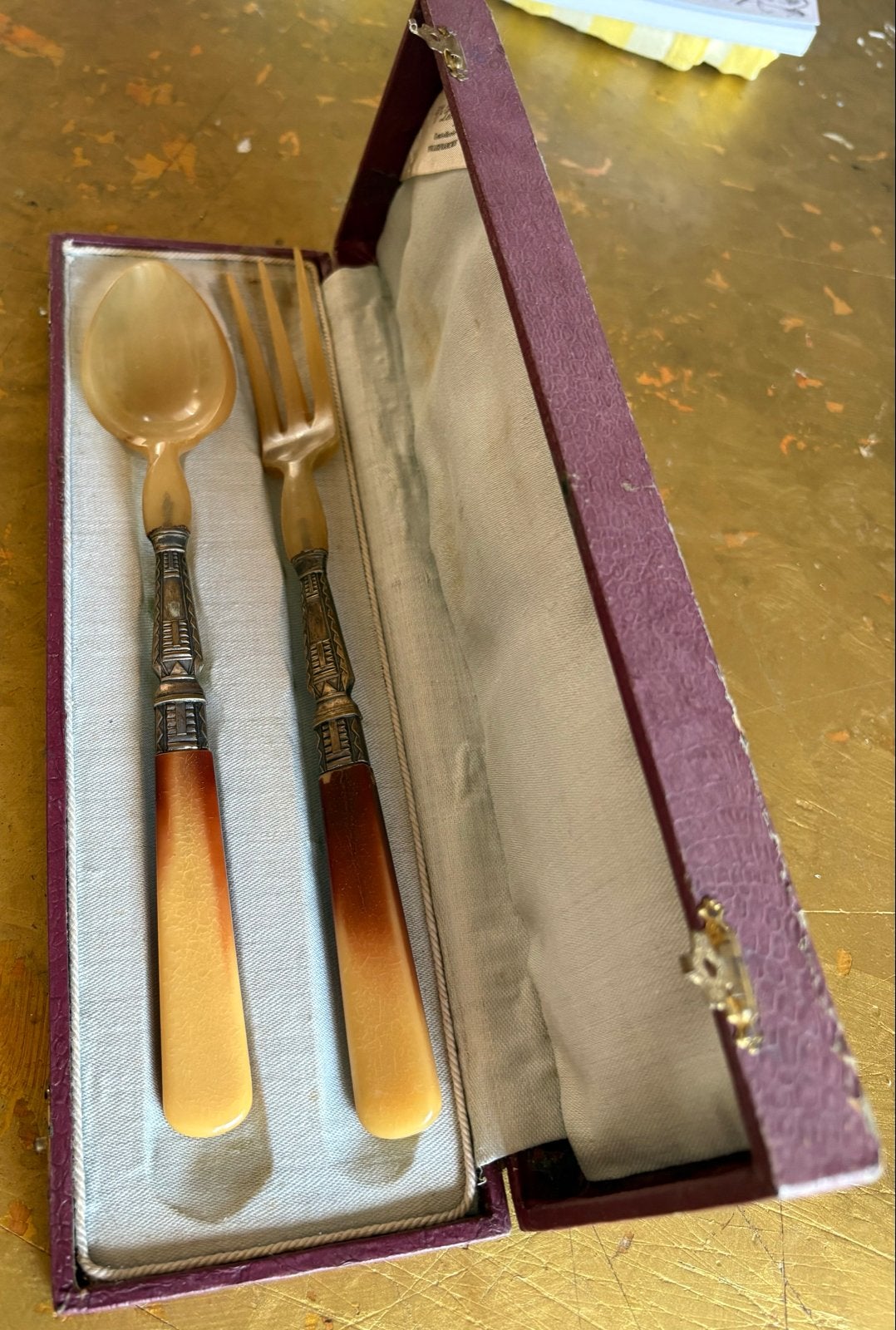 Antiek bestekset van V. Perrayon Coutellerie Villefranche, Antiek en Kunst, Verzenden