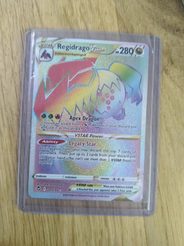 Regidrago Vstar secret rare pokemon kaart, Ophalen of Verzenden, Zo goed als nieuw