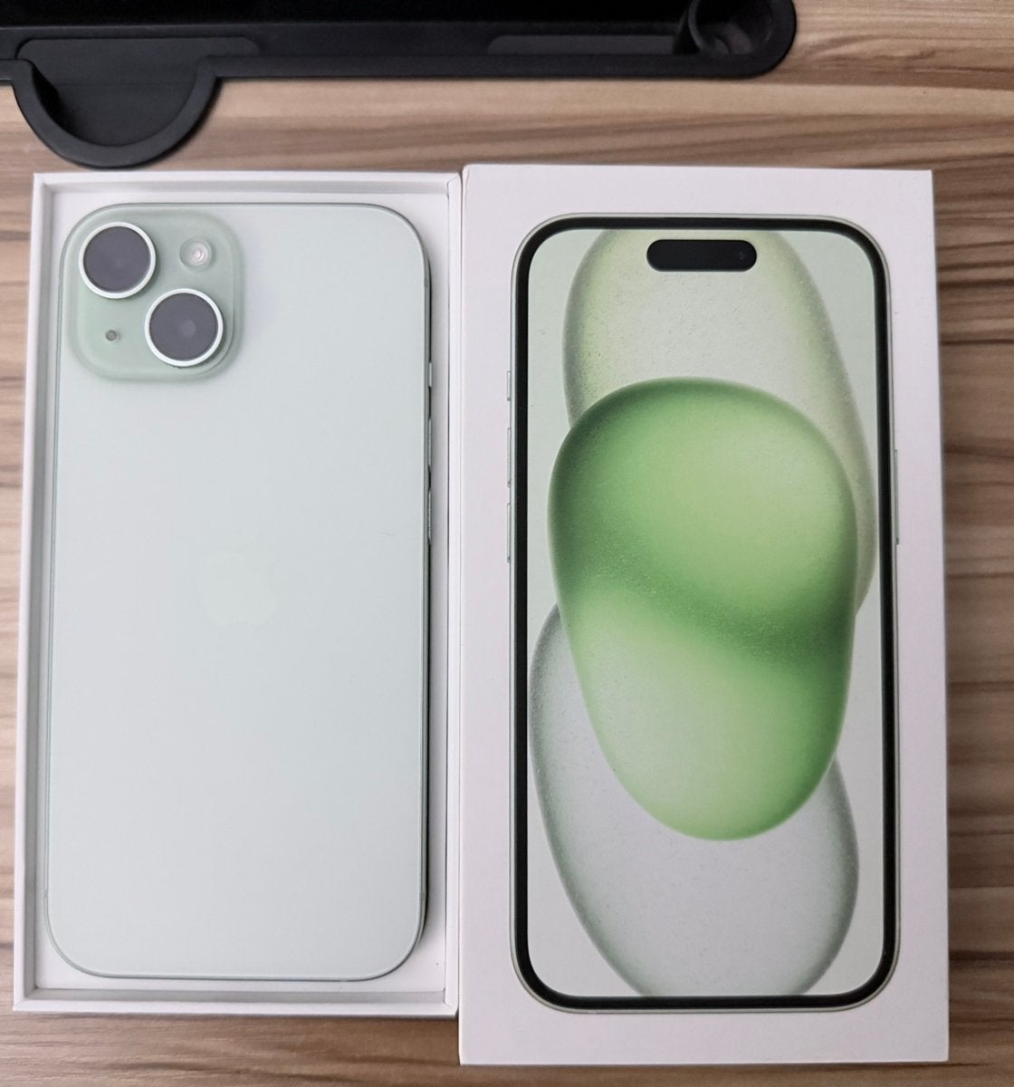 Foto 2 van 📱 iPhone 15 128GB – Mintgroen 🍃
