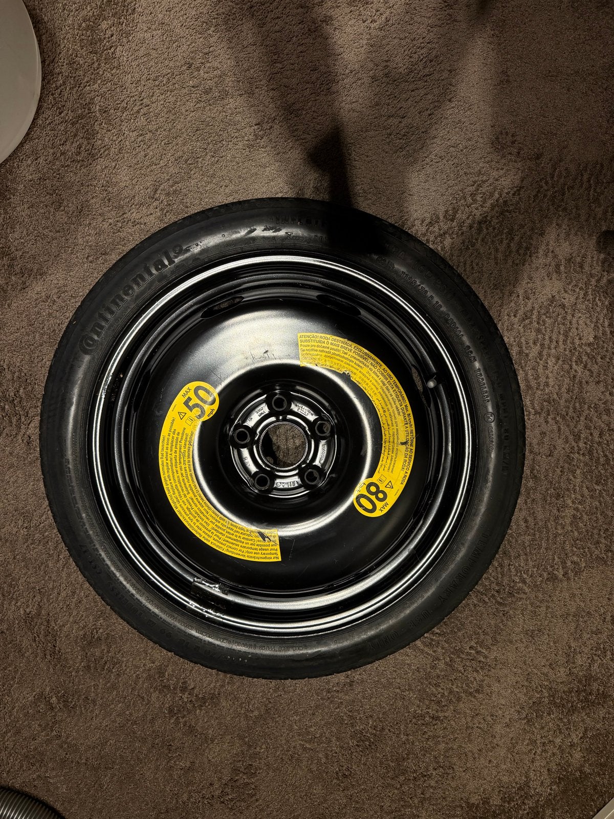Originele VW thuiskomer - Continental + gereedschapskit, Auto-onderdelen, Ophalen, 18 inch, Banden en Velgen, Nieuw