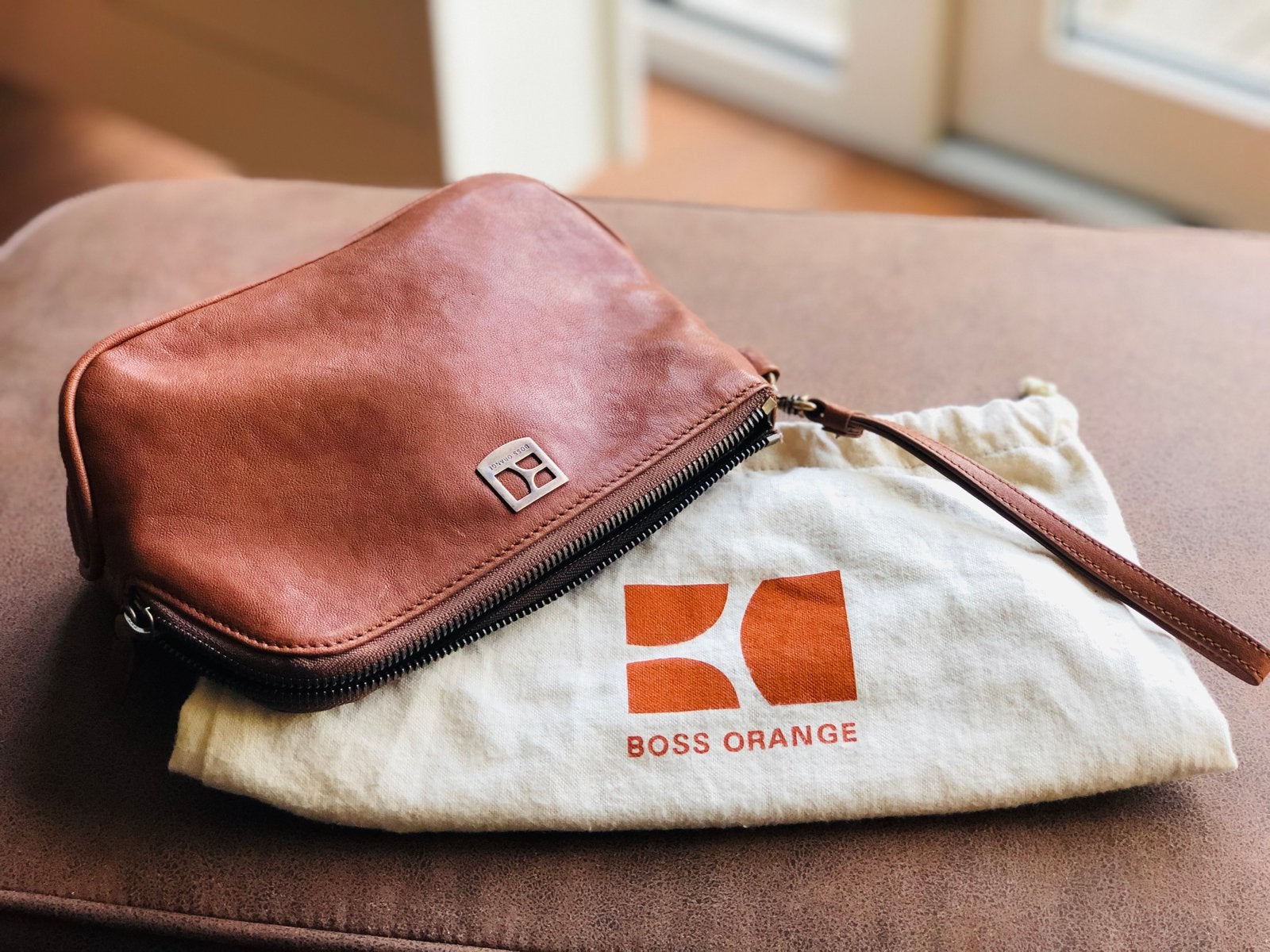 Boss Orange toilettas | leer | cognac bruin | 14x21 cm, Ophalen of Verzenden, Gebruikt, Bruin, Heer of Dame