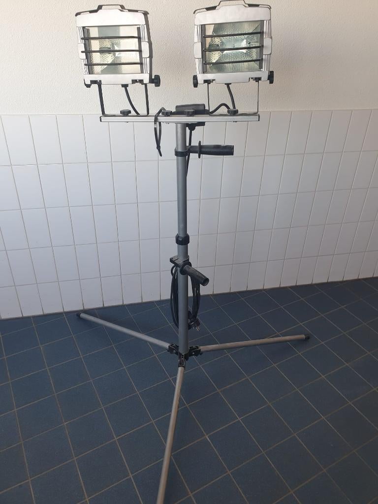 Elro halogeenlamp op statief tl680a, Ophalen, Gebruikt