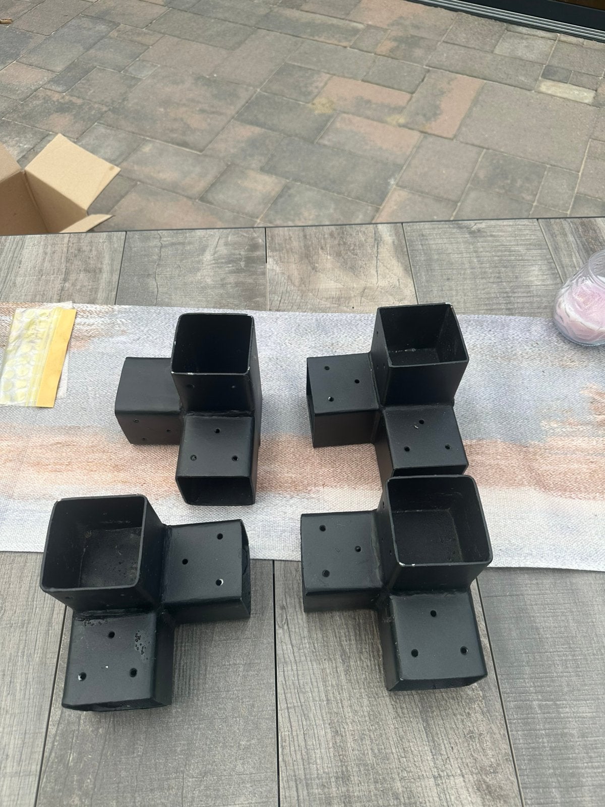Te koop vier zwarte stalen pergola hoekverbinding, Ophalen of Verzenden, Nieuw, Hout