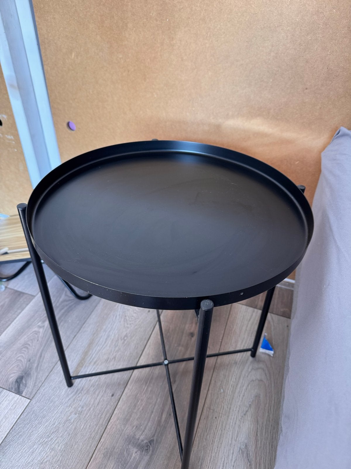 Zwart TV-meubel met opbergruimte en glazen plank, Ophalen, Gebruikt, 100 tot 150 cm, Minder dan 100 cm