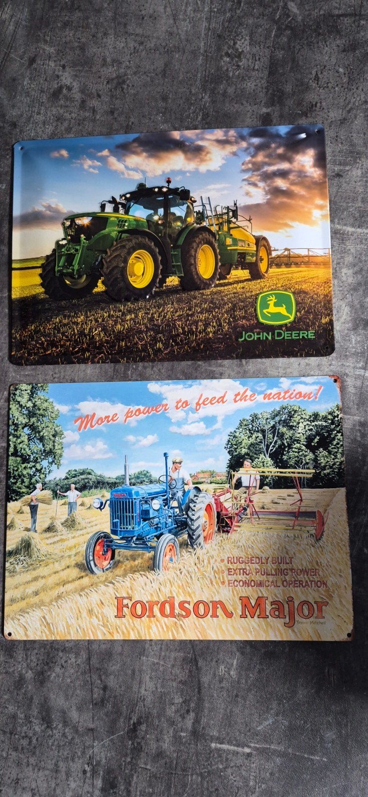 Twee metalen reclameborden: John Deere & Fordson Major, Ophalen, Zo goed als nieuw