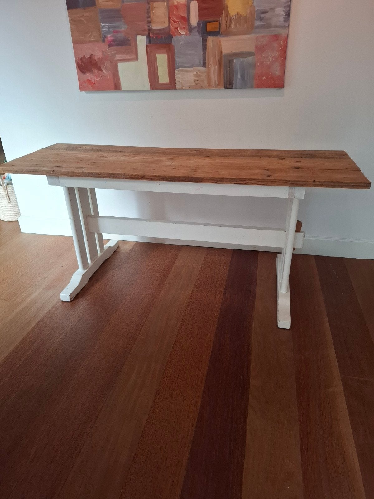 - GRATIS- - Robuuste houten tafel met wit onderstel, Ophalen, Gebruikt, Landelijke, rustieke stijl, 50 tot 100 cm