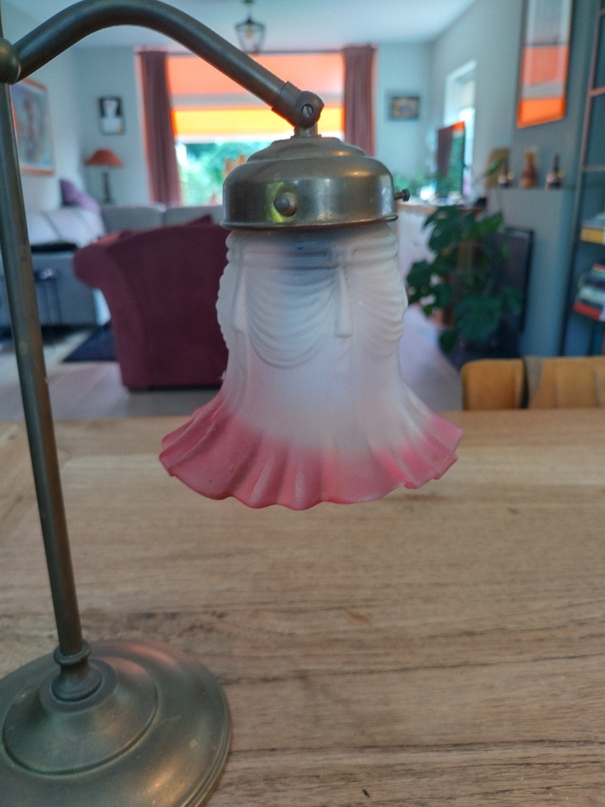 Antieke tafellamp met roze glazen kap, Antiek en Kunst, Ophalen