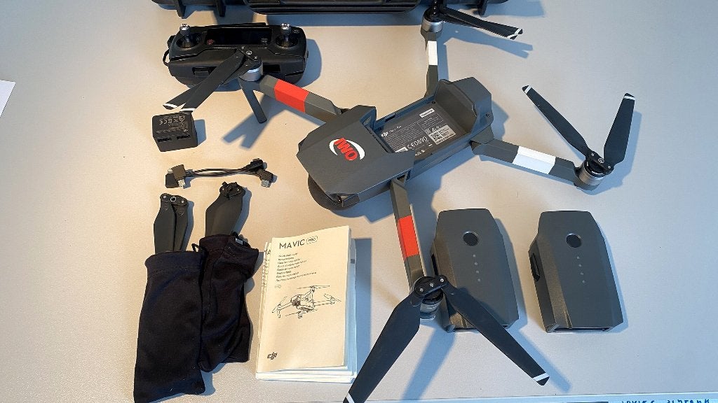 DJI Mavic Pro | 2 accu's | autolader | hardcase, Cameradrone, 5 tot 10 kilometer, 15 tot 30 minuten, Zo goed als nieuw