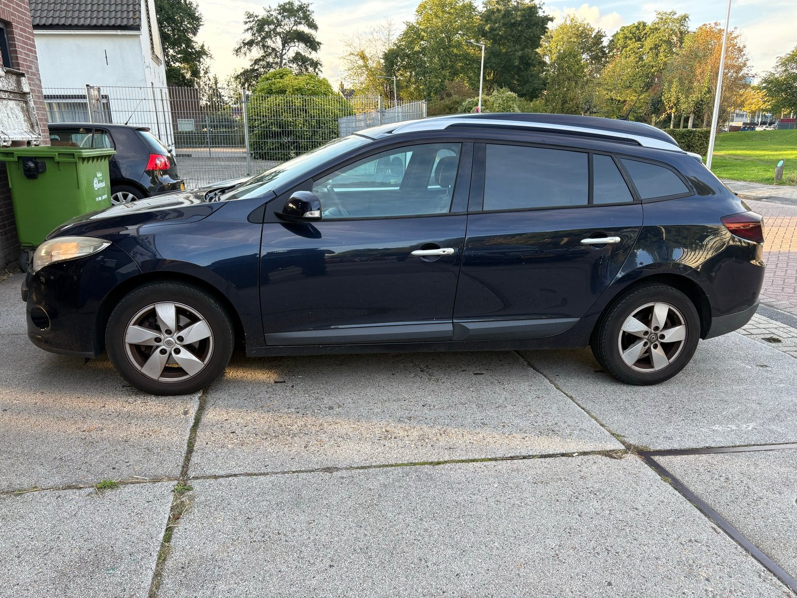 Renault Megane 1.5 D 81KW Estate VAN 2010, Voorwielaandrijving, Zwart, 4 cilinders, 23 km/l