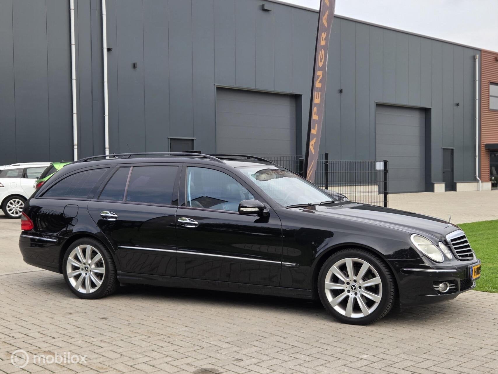 Mercedes E-klasse Estate 280 Avantgarde Schuifdak|Luchtverin, Automaat, Dealer onderhouden, Achterwielaandrijving, Gebruikt
