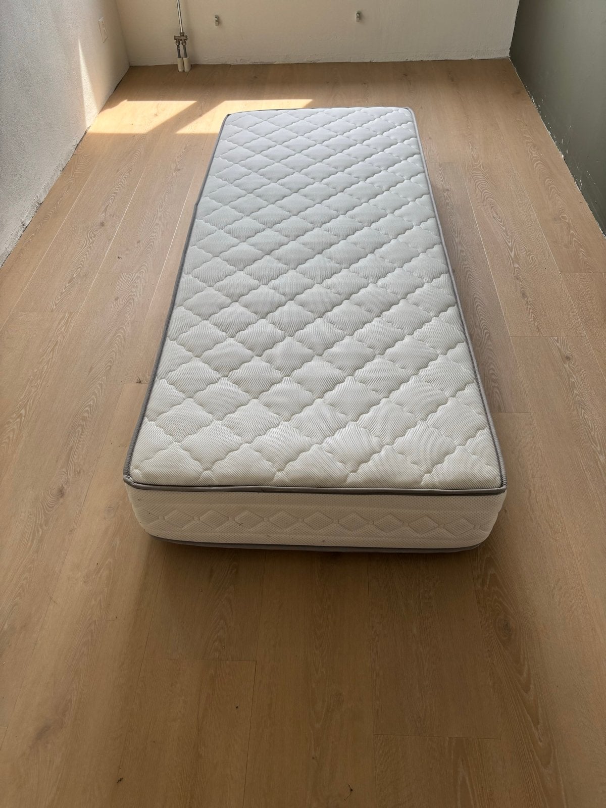 Platinum Pocket Deluxe Gel Matras - Zo goed als nieuw, Ophalen, 90 cm, Eenpersoons, Zo goed als nieuw