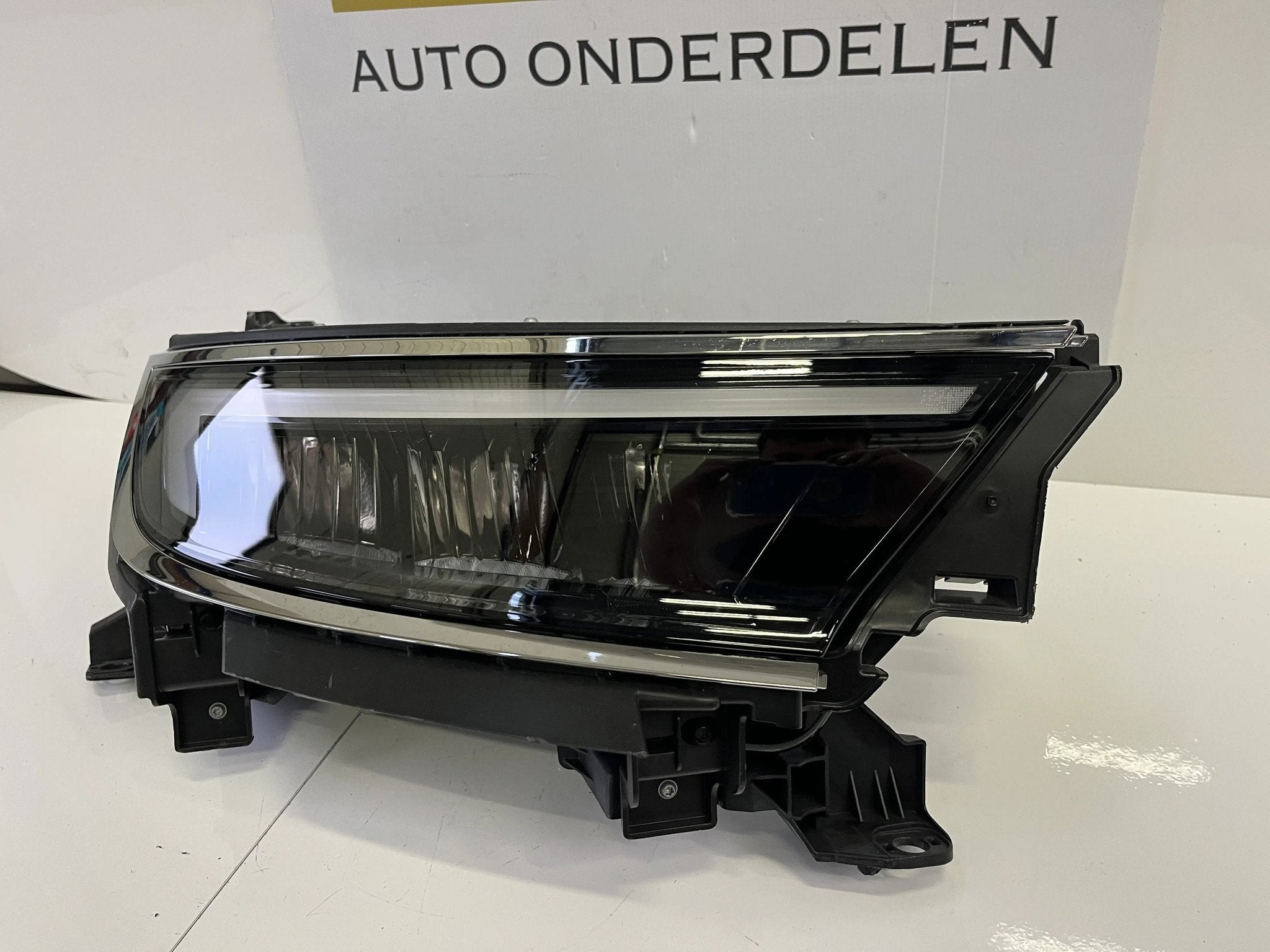 OPEL MOKKA II B FULL LED ILUX KOPLAMP RECHTS 9834007980, Auto-onderdelen, Gebruikt, Opel Automobile GmbH, Ophalen of Verzenden