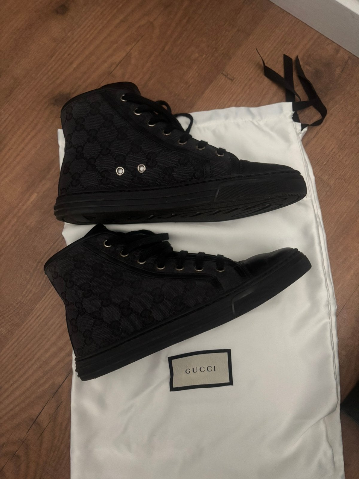 Gucci sneakers, Ophalen of Verzenden, Zo goed als nieuw