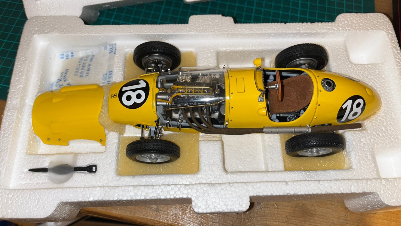 Ferrari 500  F2 J Swaters GP Berlin 1953 1:18 Exoto, Ophalen of Verzenden, Gebruikt, Auto, Overige merken