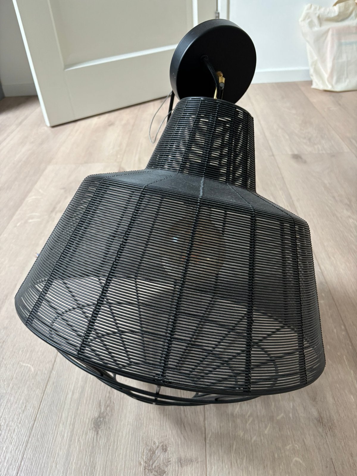 2x VT Wonen hanglampen, zwart metaal, mooi effect, Ophalen, Zo goed als nieuw, Metaal, 50 tot 75 cm