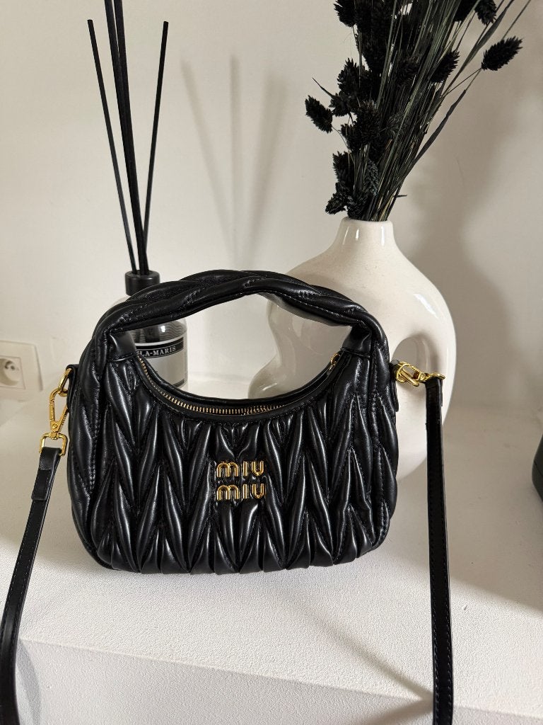 Klassieke tas, Sieraden, Tassen en Uiterlijk, Tassen | Damestassen, Ophalen of Verzenden, Zo goed als nieuw, Zwart, Handtas