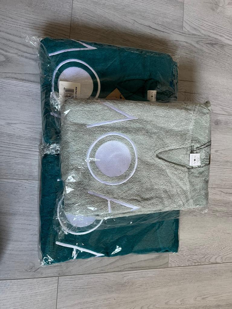 MOAI poncho’s - 1x soft grey / 2x petrol, Watersport en Boten, Ophalen of Verzenden, Zo goed als nieuw, SUP-accessoire