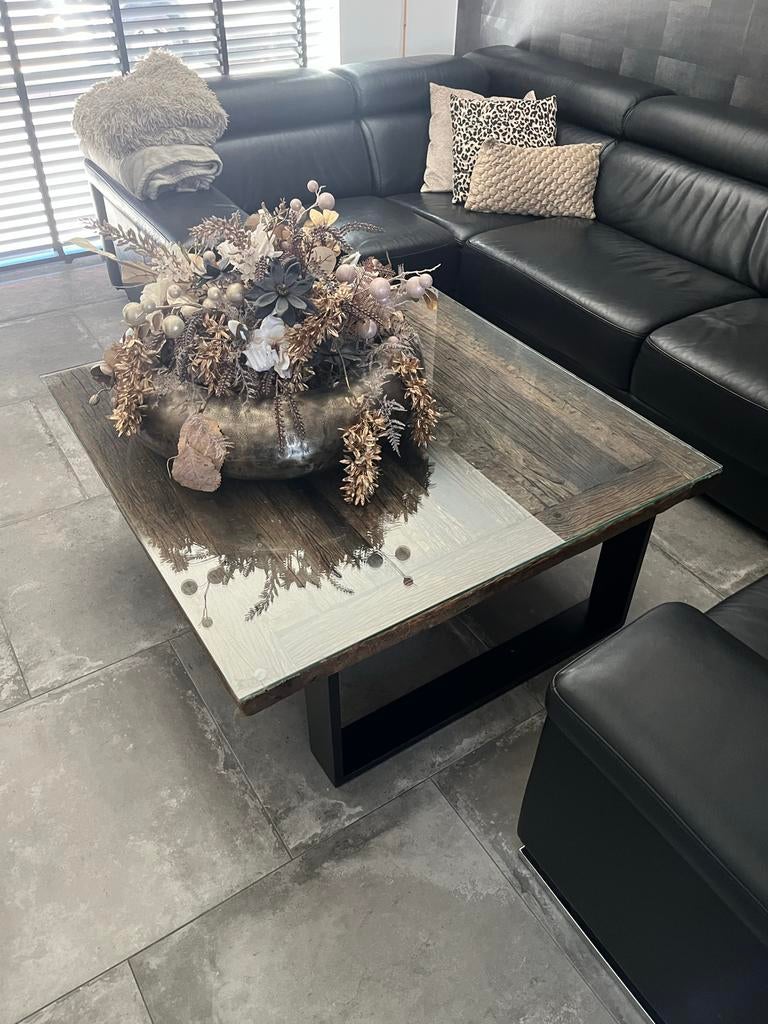 Robuuste salontafel met vierkante glasplaat 100x100 cm, Ophalen, Gebruikt, 100 tot 150 cm, Vierkant