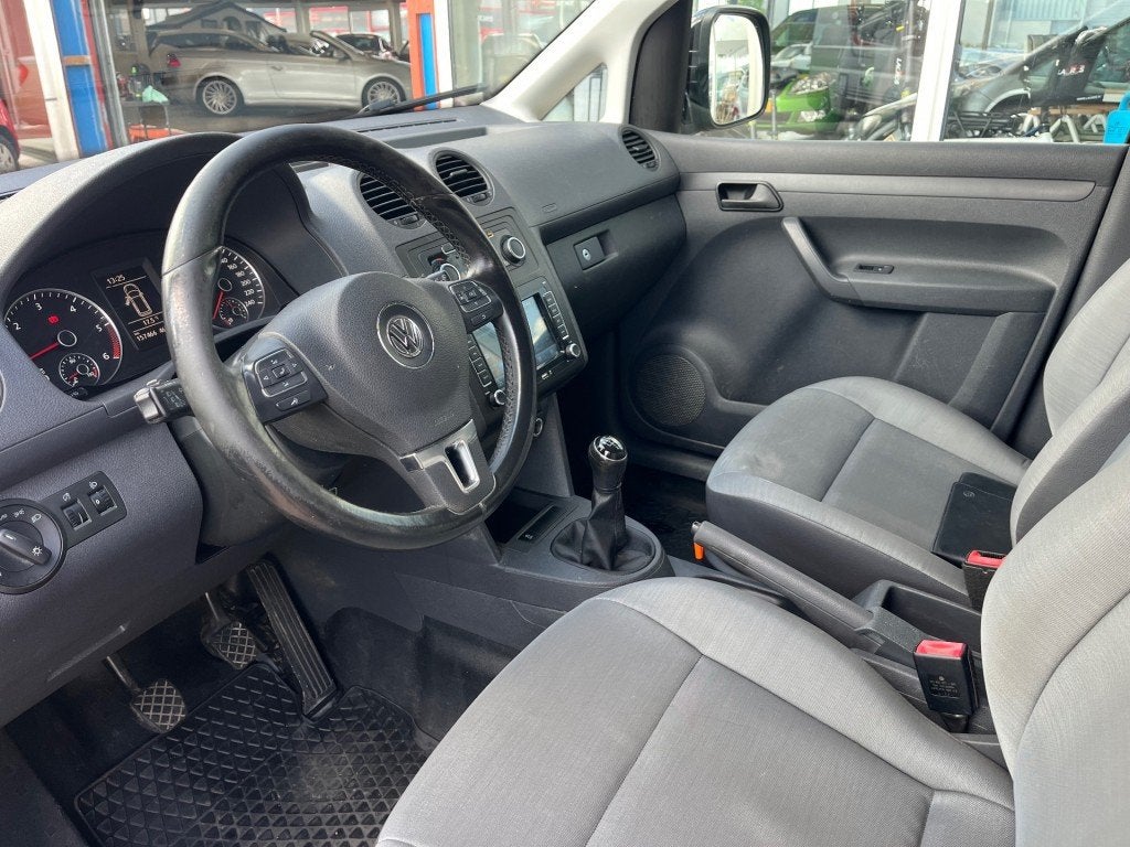 Volkswagen CADDY 1.6 TDI MAXI Baseline Airco Cruise Trekh., 4 cilinders, Volkswagen, Zwart, 2 stoelen