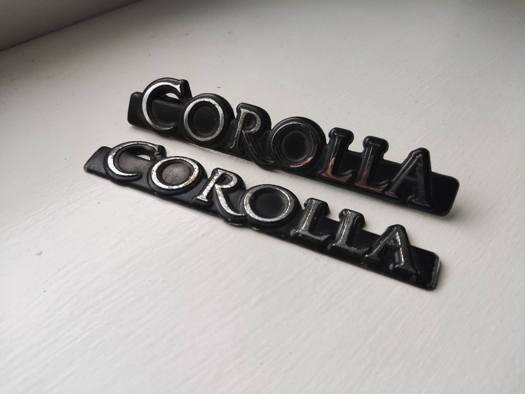 2x Toyota Corolla embleem logo, Ophalen of Verzenden