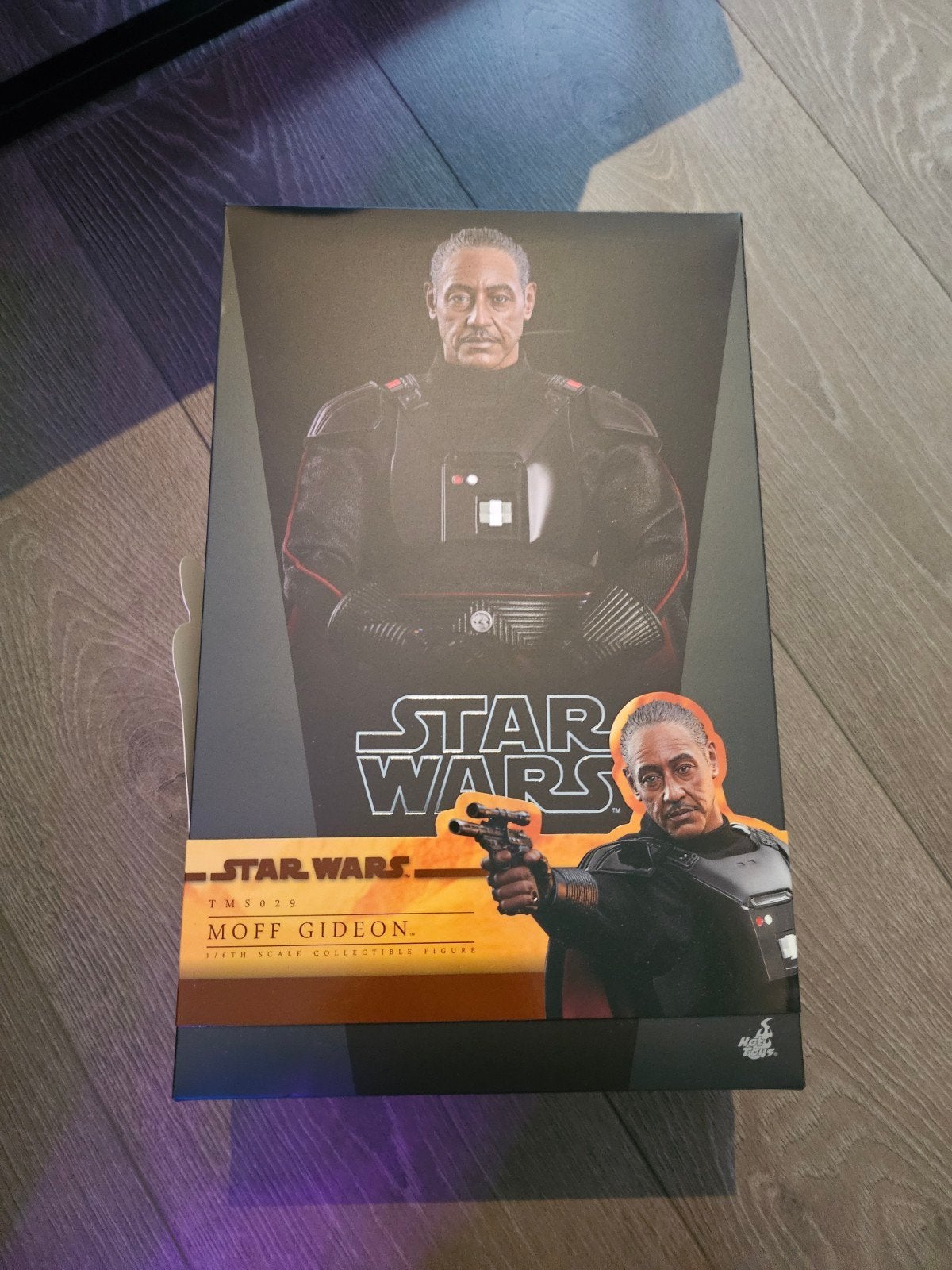 Hottoys tms 029 Moff Gideon, Ophalen of Verzenden, Zo goed als nieuw, Actiefiguurtje