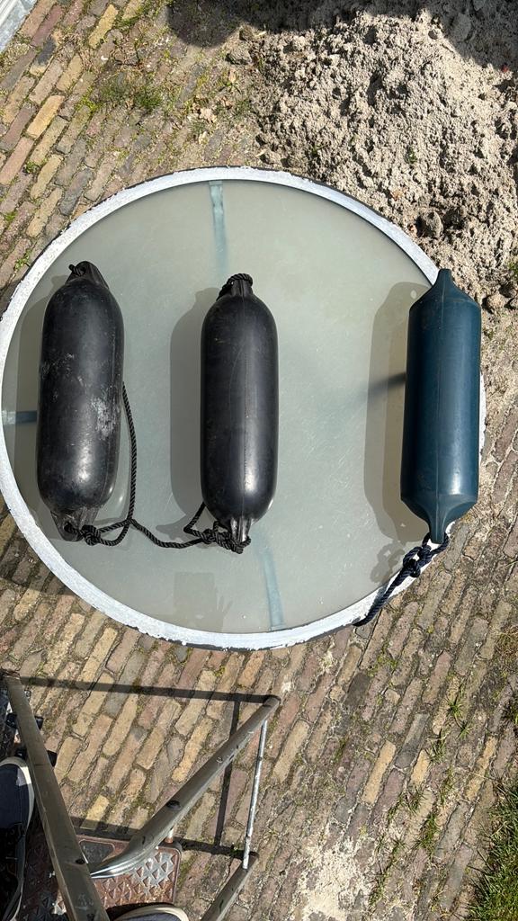 Stoot kussens 2 zwarte en 1 blauwe., Watersport en Boten, Ophalen of Verzenden, Gebruikt, Eén persoon, Overige typen