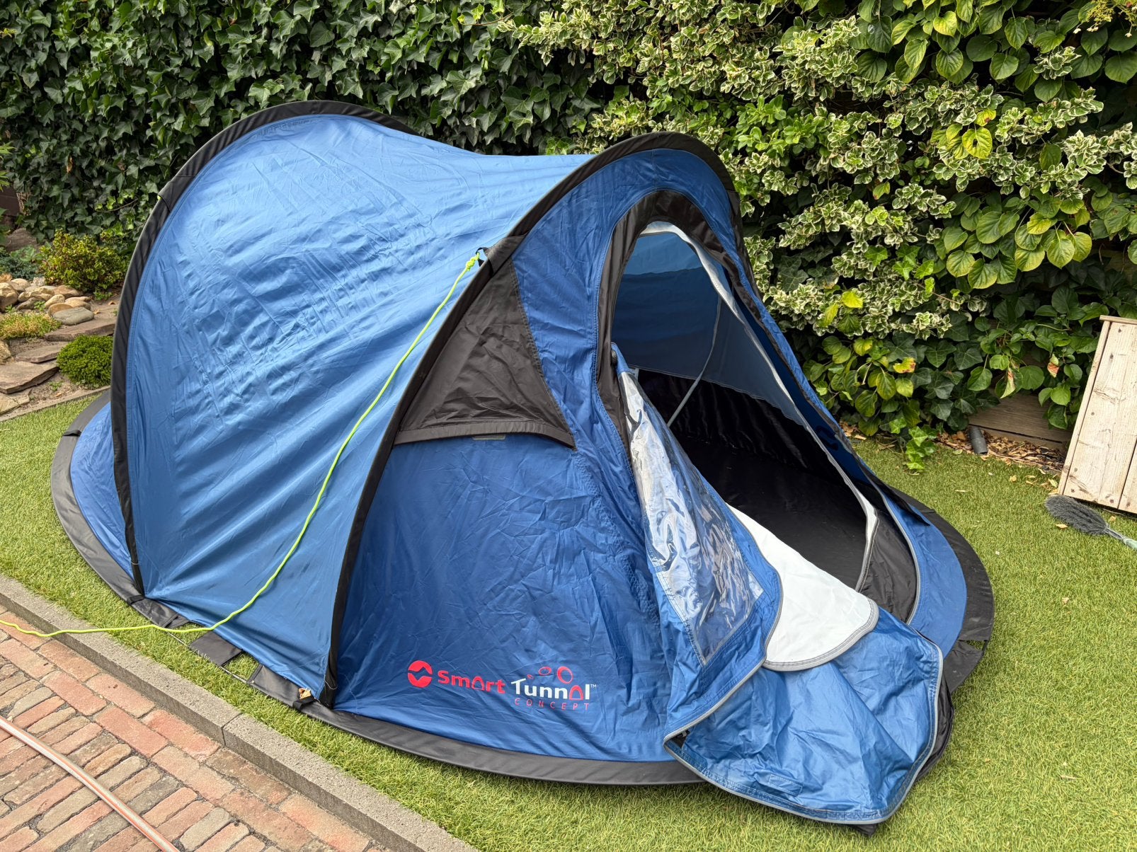 Pop up tent outwell (gratis), Caravans en Kamperen, Ophalen, Zo goed als nieuw, Tot en met 2
