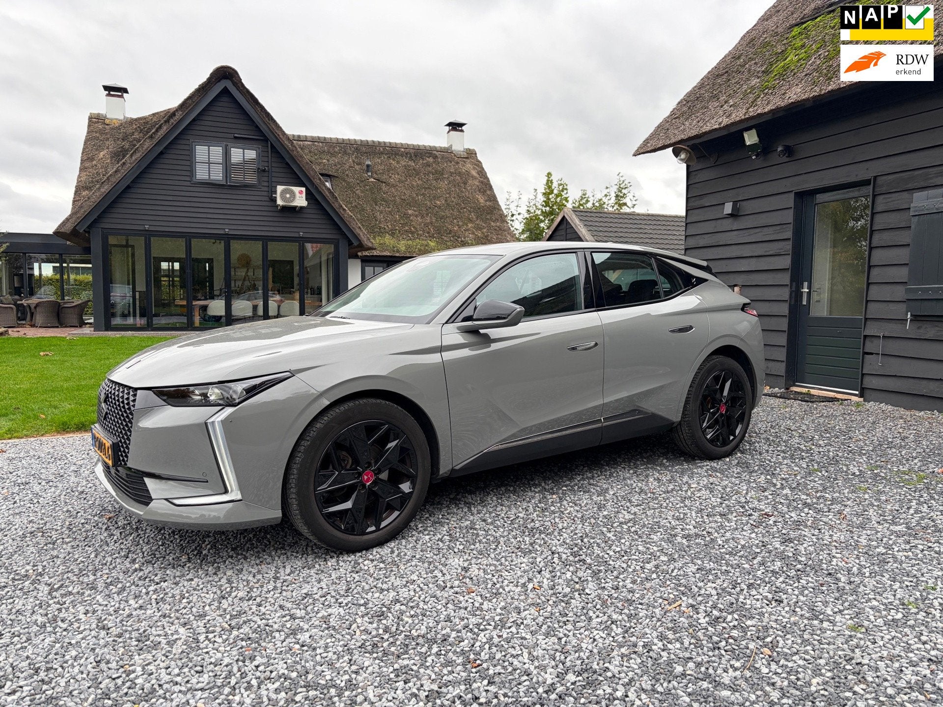 DS 4 1.2 PureTech Performance Line, Auto's, Stof, Gebruikt, 1199 cc, Origineel Nederlands
