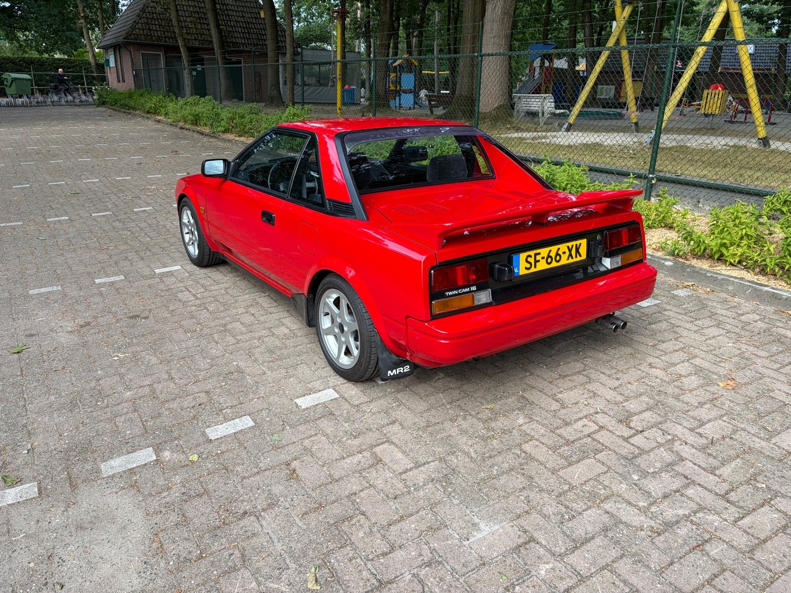 Toyota MR2 1.6 Twin CAM 1987 Rood, Achterwielaandrijving, MR2, 4 cilinders, 400 kg