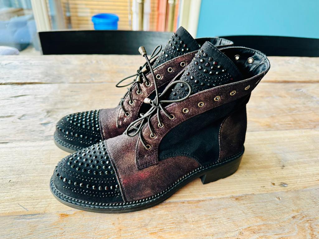 Zwarte laarzen met studs maat 41, Zwart, Lage of Enkellaarzen, Nieuw, Ophalen of Verzenden