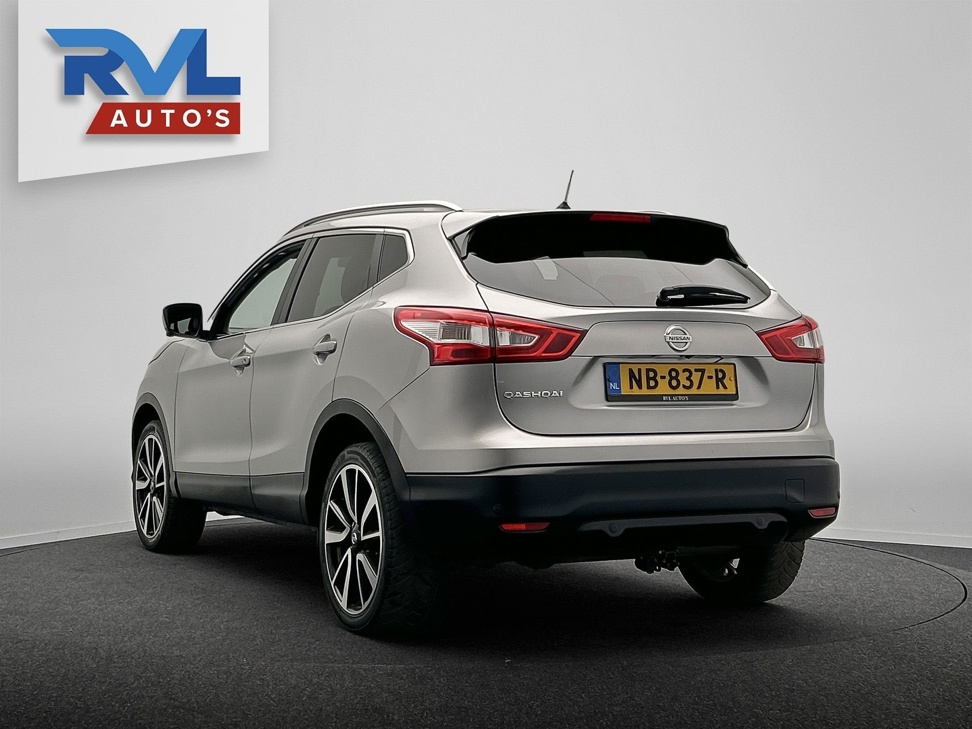Nissan Qashqai 1.6 Tekna | Origineel NL | Trekhaak | Leder |, Auto's, Voorwielaandrijving, 1618 cc, Gebruikt, 1290 kg