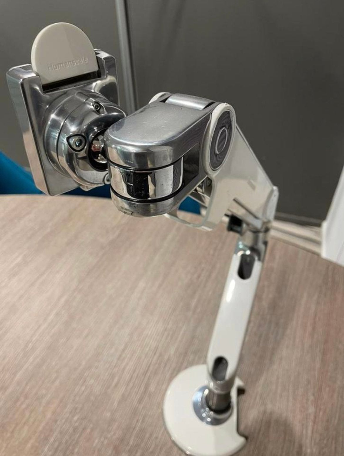 Humanscale M8 monitorarm, Ophalen of Verzenden, Gebruikt, Overige typen