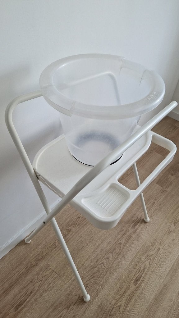 Tummy Tub Original Clear inclusief de standaard, Kinderen en Baby's, Ophalen, Zo goed als nieuw, Tummy Tub, Standaard