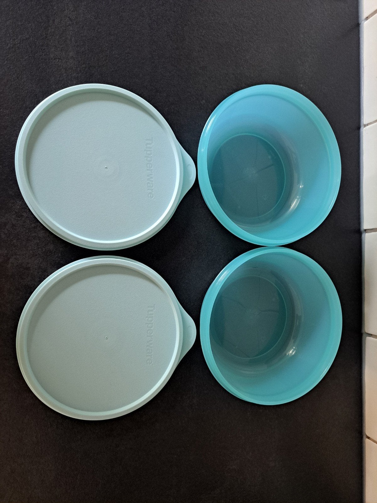 Tupperware Kommen met Deksel - Aqua Blauw (2 stuks), Huis en Inrichting, Keuken | Tupperware, Gebruikt, Bak of Kom, Blauw, Ophalen of Verzenden