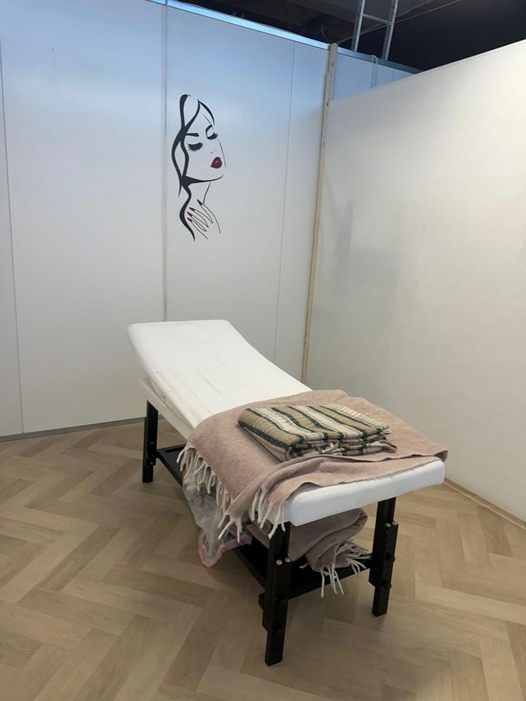 Flexibele Salonruimtes te Huur in Amsterdam, Komt aan huis, Huidbehandeling