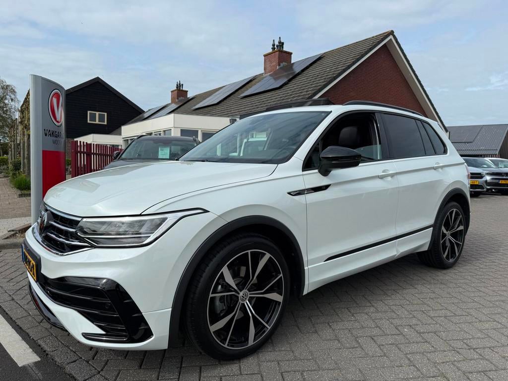 Volkswagen TIGUAN 1.5 TSI R-Line Business/Apple Carplay/ RIJ, 12 maanden, 15 km/l, 4 cilinders, Wit