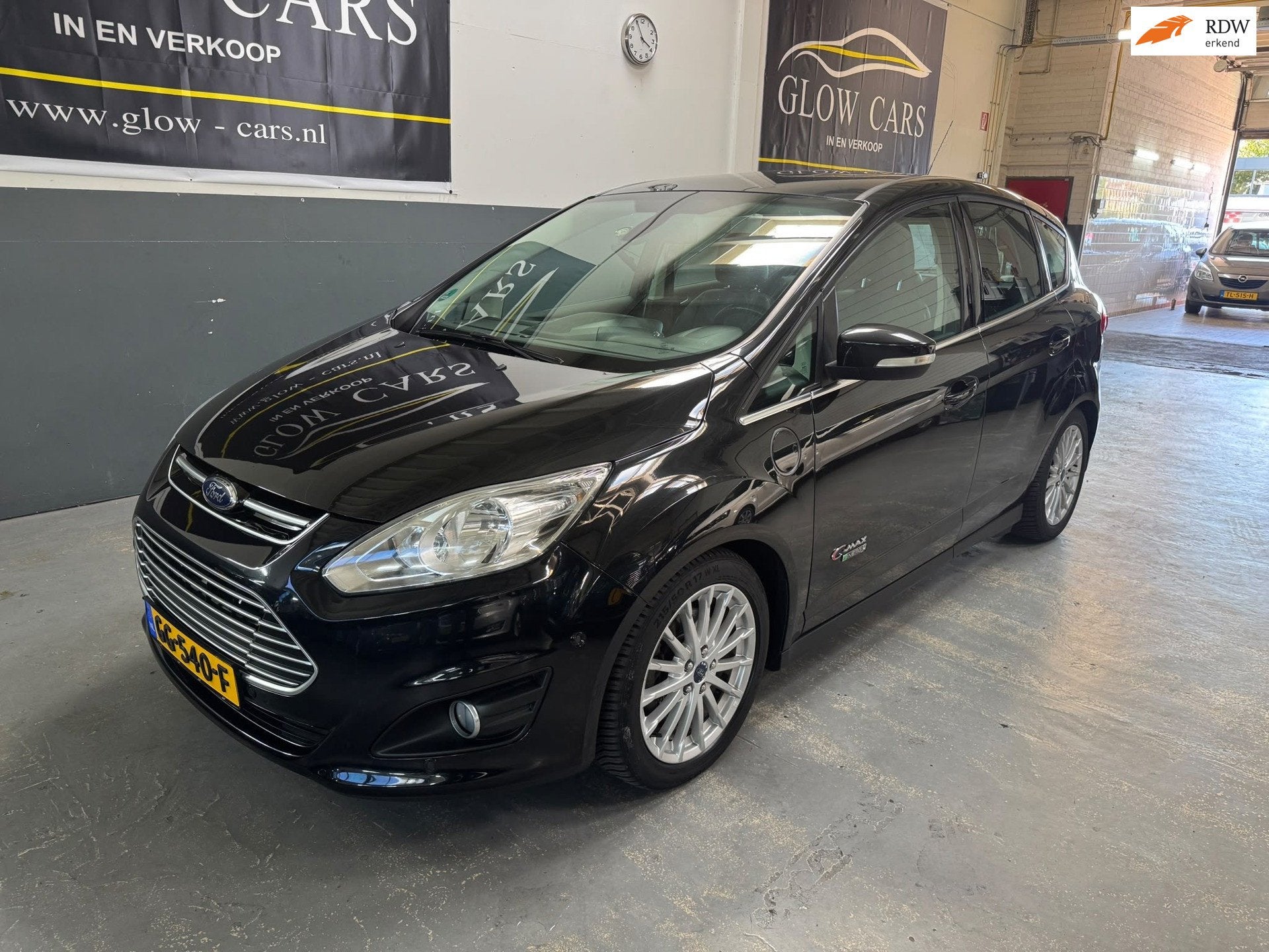 Ford C-Max 2.0 Plug-in Hybrid Titanium Plus |AUT|CAMERA|PANO, Auto's, Dealer onderhouden, 137 pk, Gebruikt, 4 cilinders