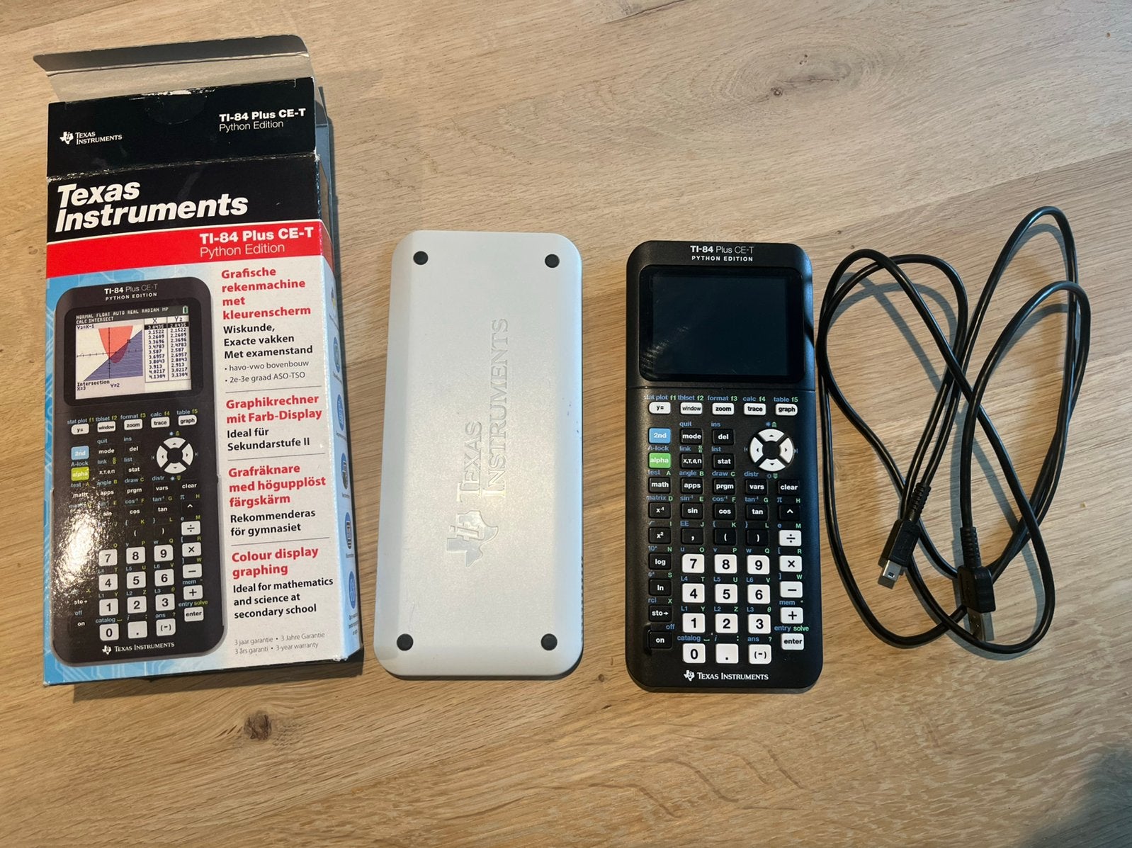 Grafische Rekenmachine TI-84, Diversen, Rekenmachines, Ophalen of Verzenden, Grafische rekenmachine, Zo goed als nieuw