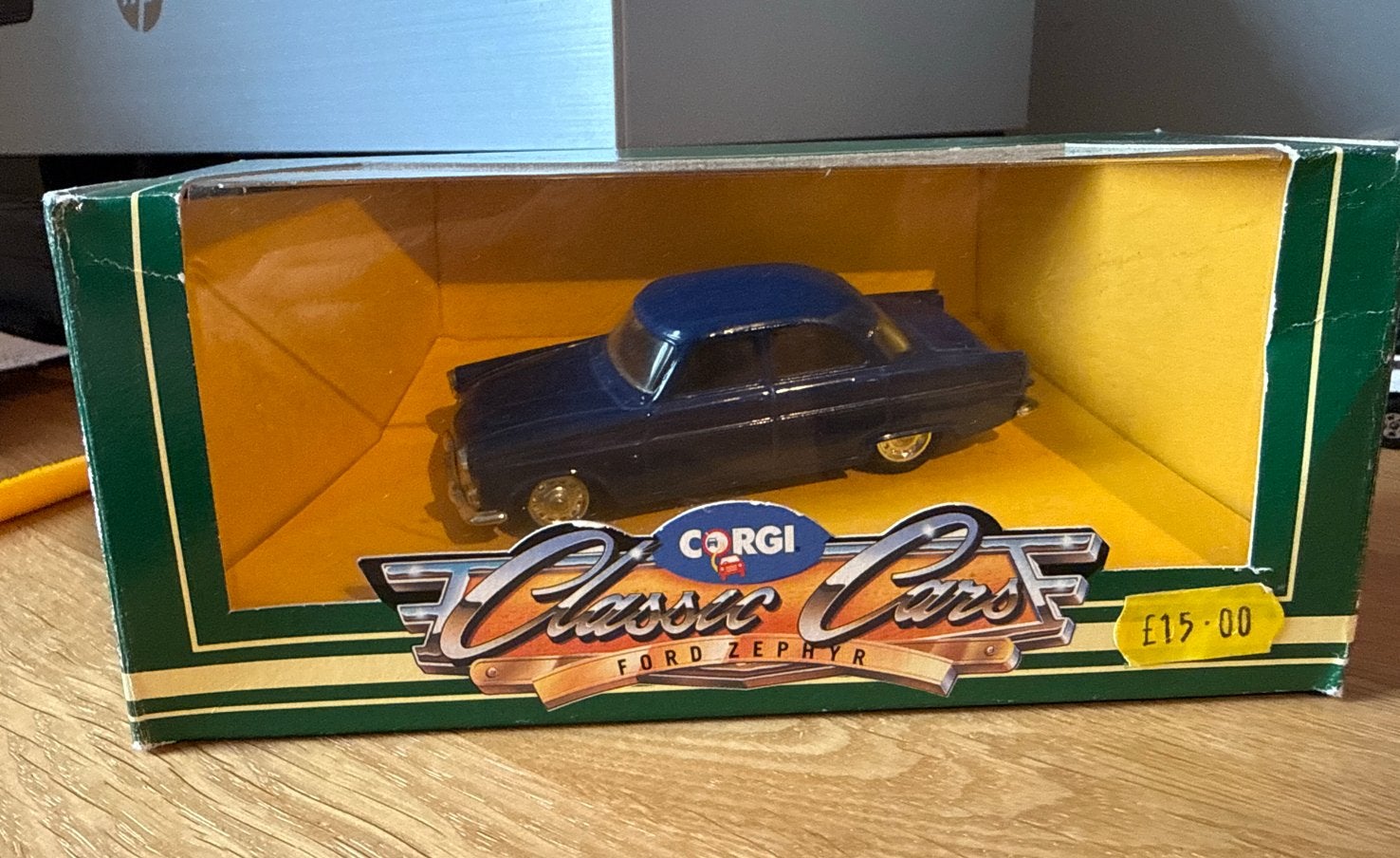 Corgi Classic Cars Ford Zephyr D710 nieuw in doos, Ophalen of Verzenden, Zo goed als nieuw, Auto, Corgi
