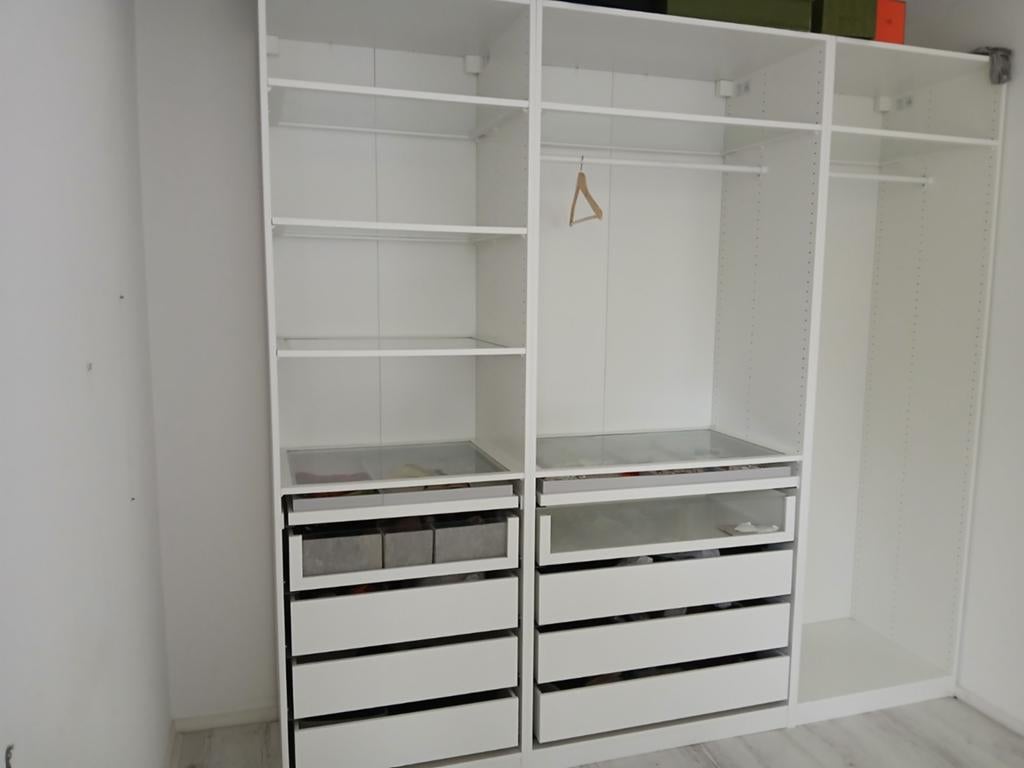 Prachtige Ikea kast, 200 cm of meer, Zo goed als nieuw, 25 tot 50 cm, 50 tot 100 cm