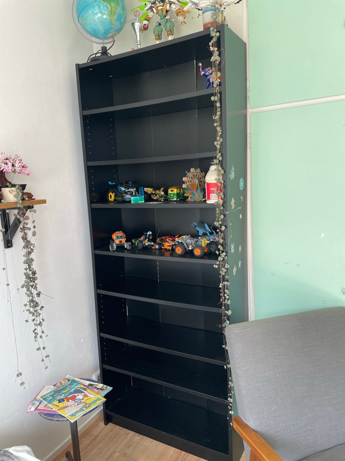 Billy- Zwarte Boekenkast met Verstelbare Planken, Ophalen, Met plank(en), Gebruikt, 200 cm of meer