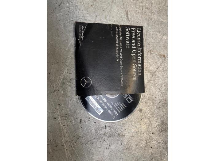 Navigatie CD van een Mercedes GLC-Klasse, Gebruikt, -, Ophalen of Verzenden, -