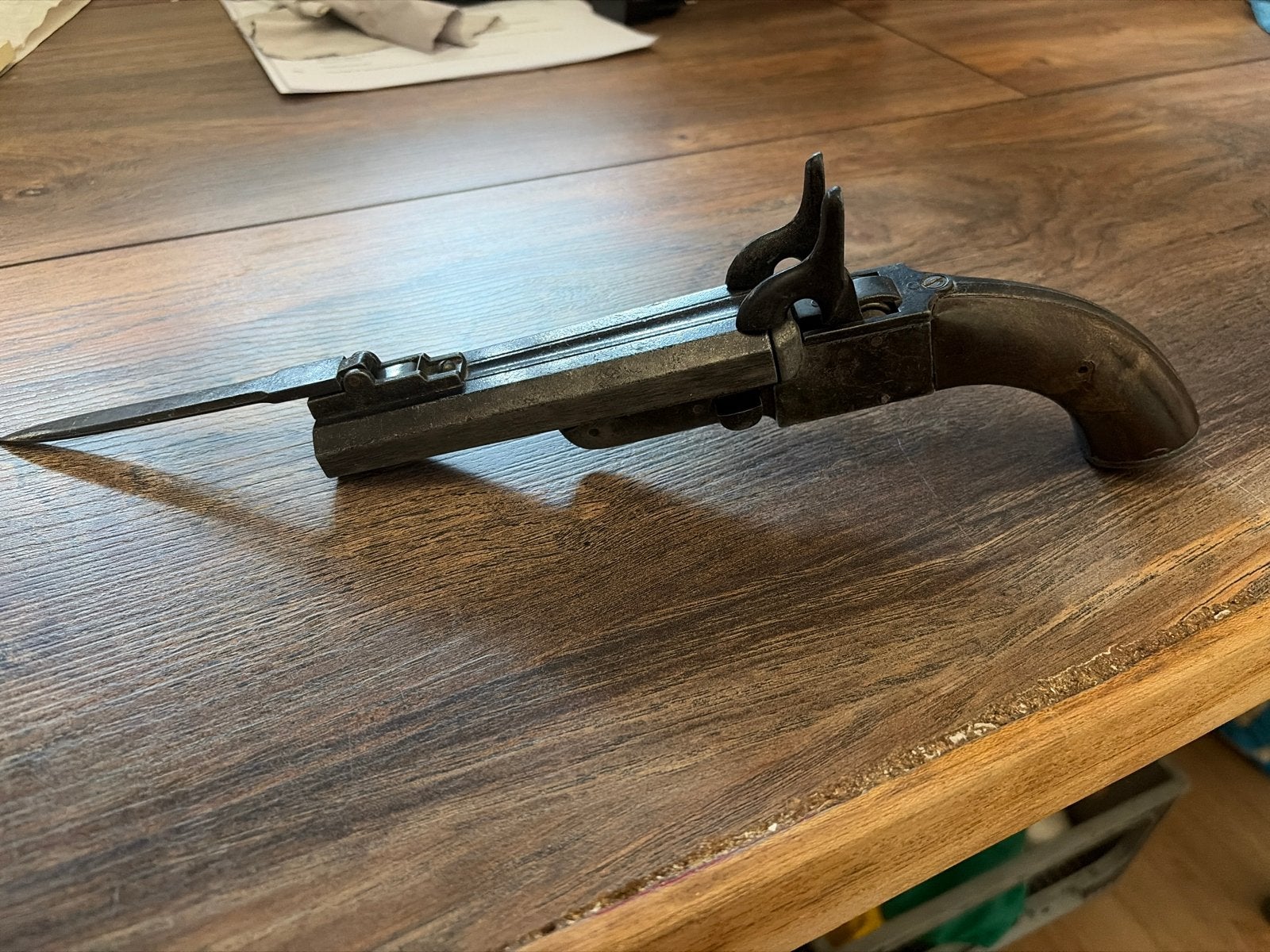 Antiek zakpistool met bajonet - Uniek verzamelobject, Ophalen of Verzenden, Overige soorten, Overige gebieden, Mes of Dolk