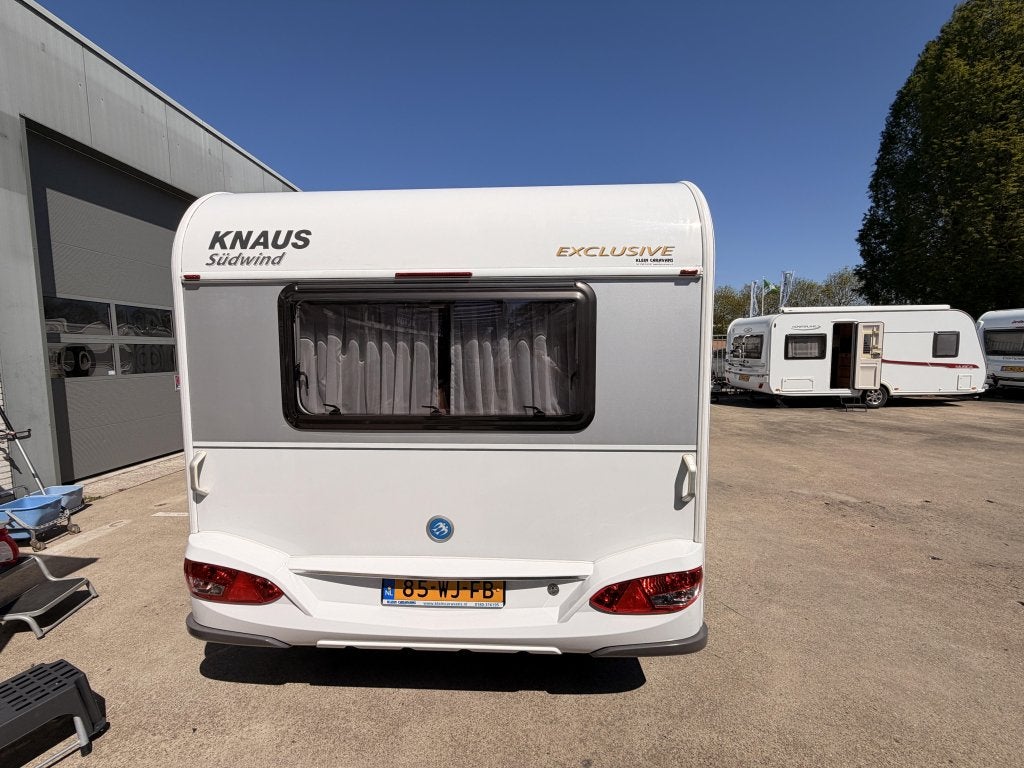 Knaus Sudwind Exclusive 450 FU, Caravans en Kamperen, Caravans, Rondzit, Bedrijf, Schokbreker, Overige typen