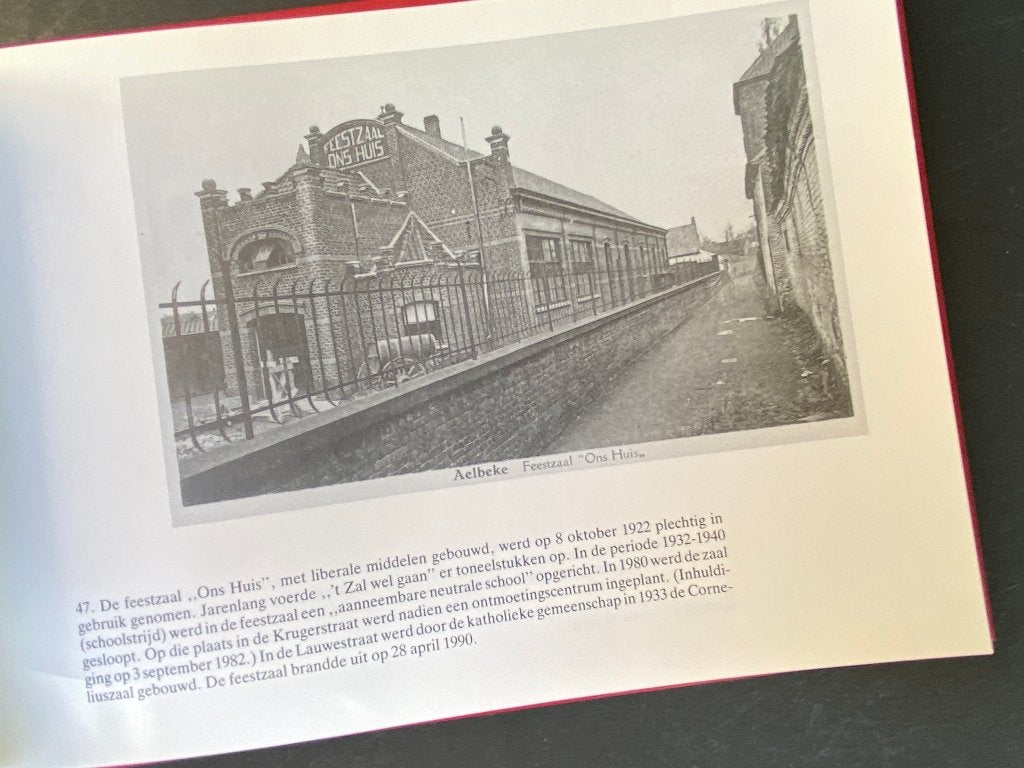 Aalbeke in oude prentbriefkaarten.  1990, Ophalen of Verzenden, 20e eeuw of later, Zo goed als nieuw